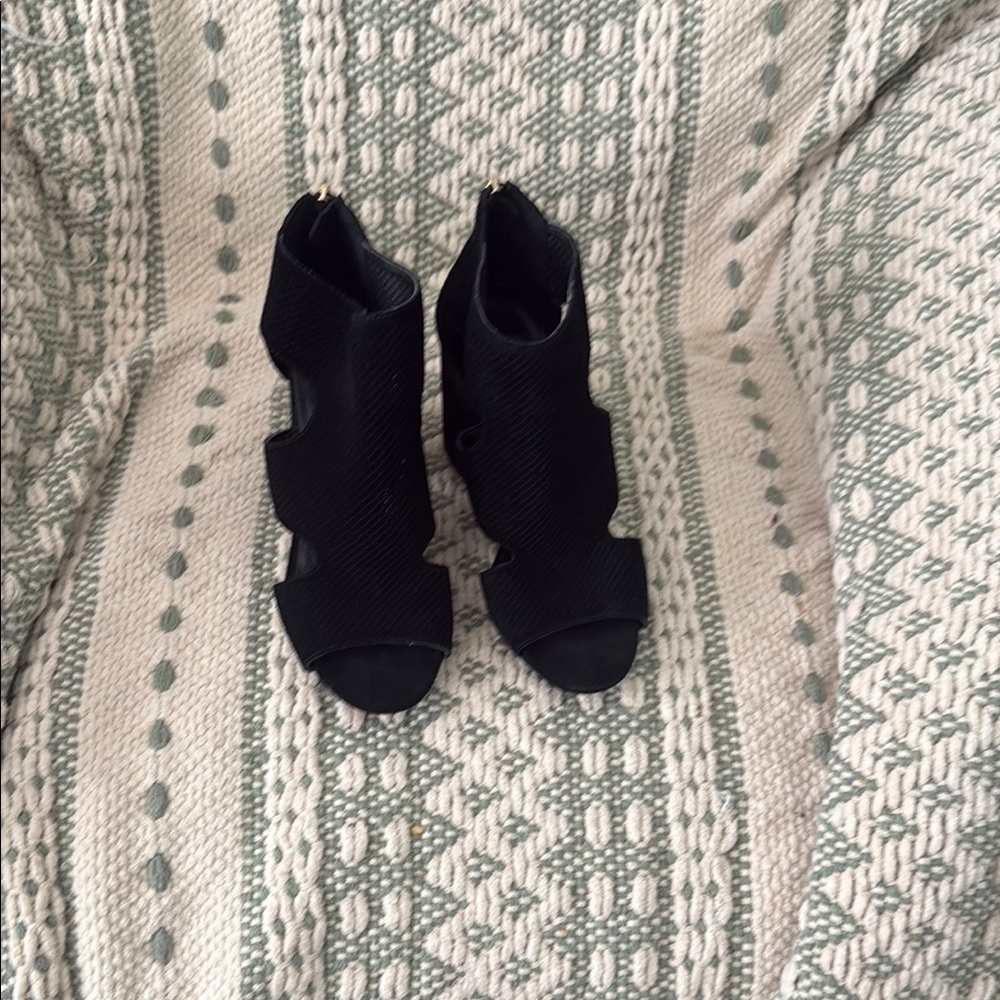 DKNY Black Suede Heeled Boots with Gold Accents - Picture 2 of 3
